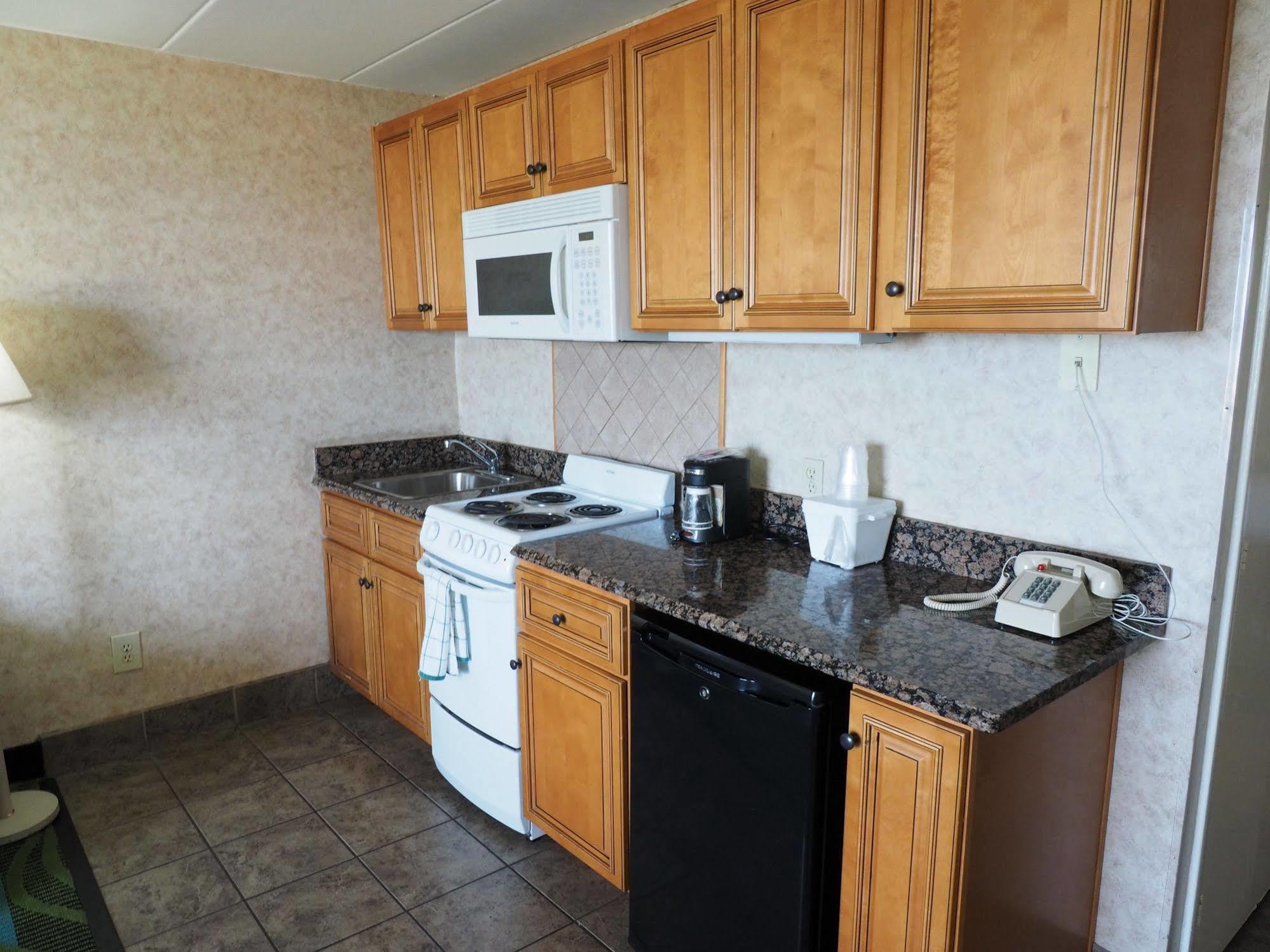 Marjac Suites Virginia Beach Oceanfront Exterior foto